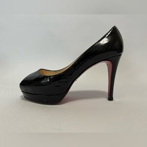 PREOWNED $945 Christian Louboutin Black Peep Toe Platform Leather Pump Heel 35.5